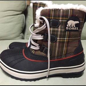 Sorel Plaid Short Tivoli Boots